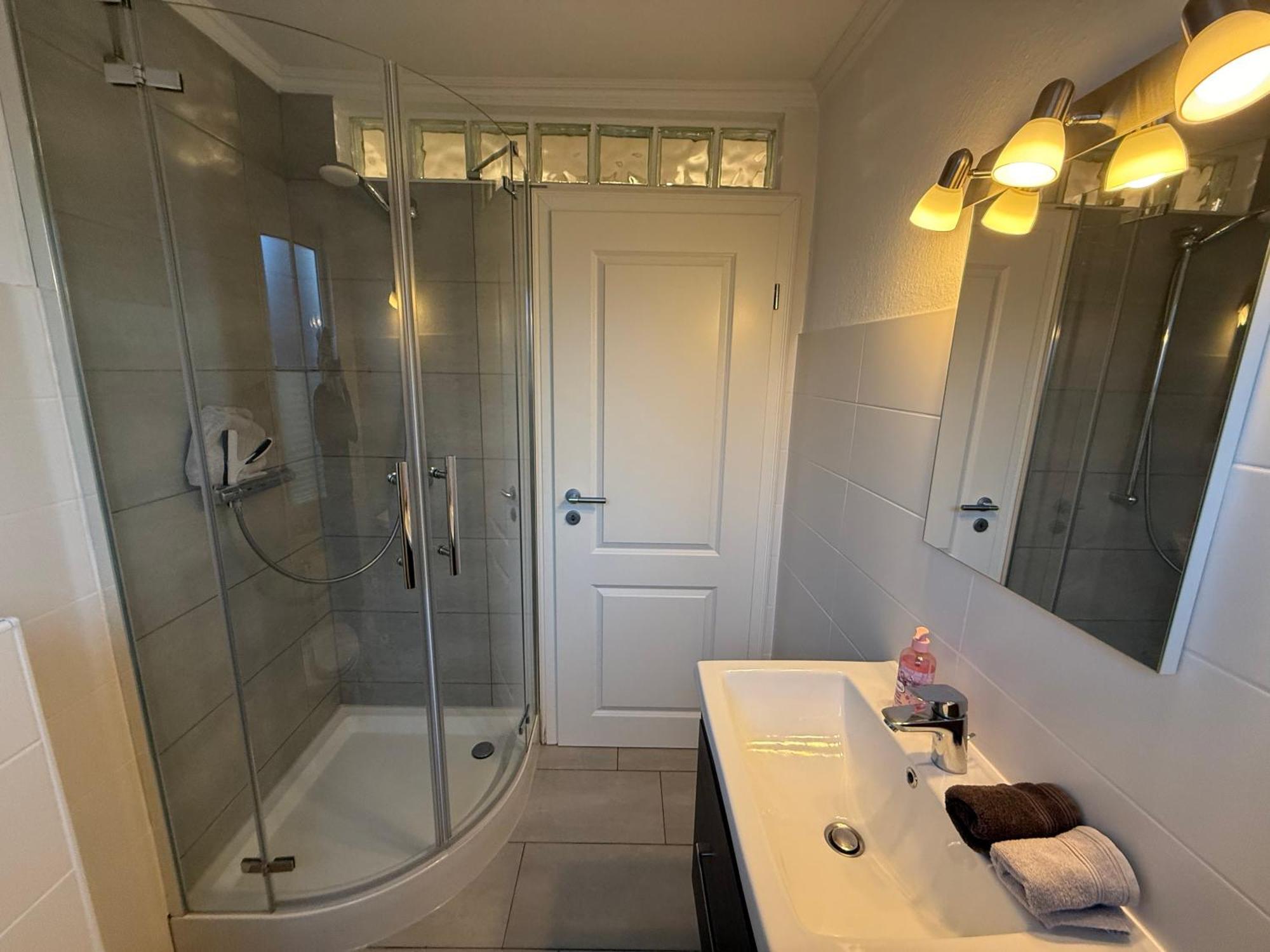 Ferienwohnung „Ole Karkenwech“ Husum-Roedemis Husum  Dış mekan fotoğraf
