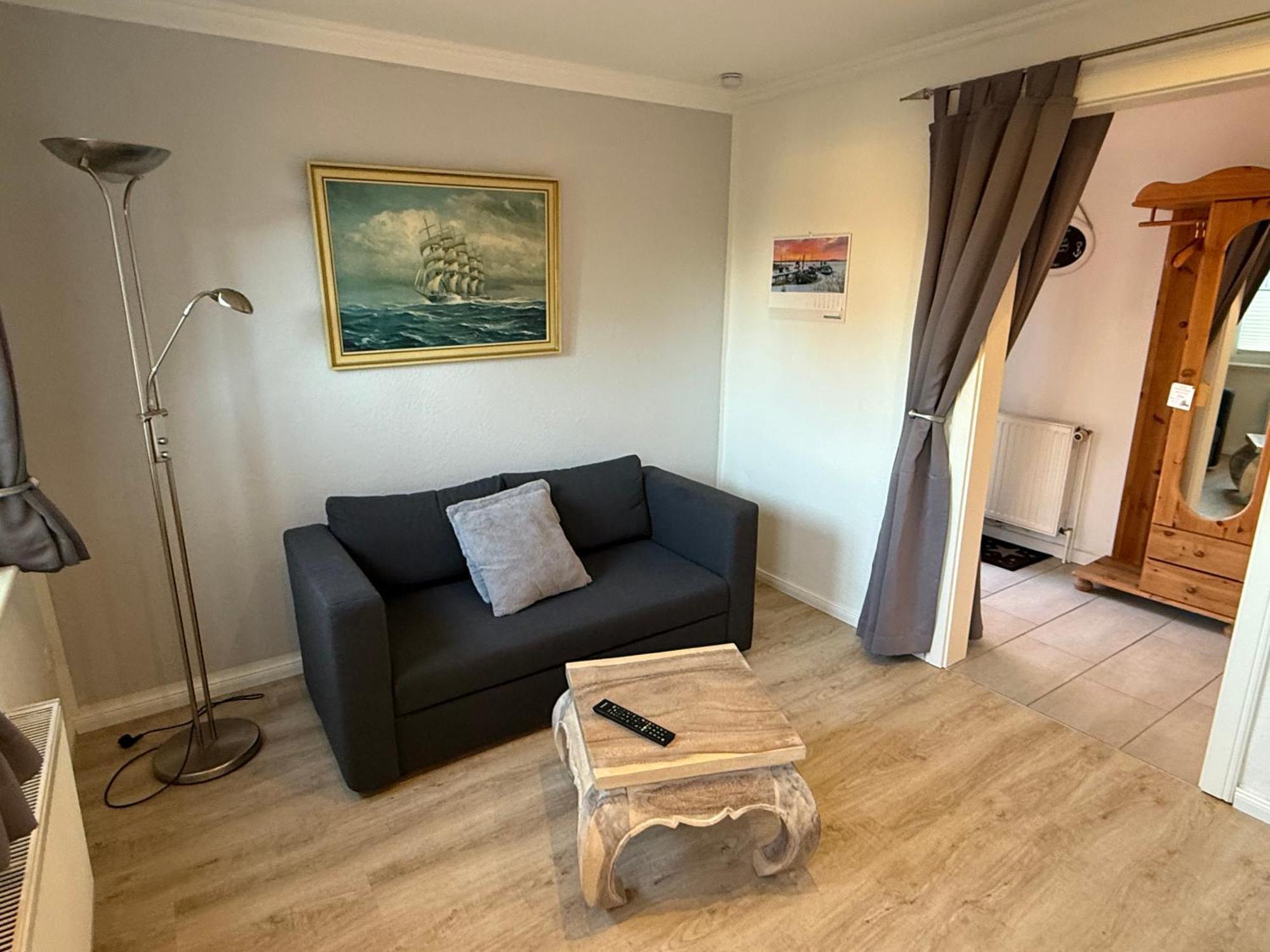 Ferienwohnung „Ole Karkenwech“ Husum-Roedemis Husum  Dış mekan fotoğraf